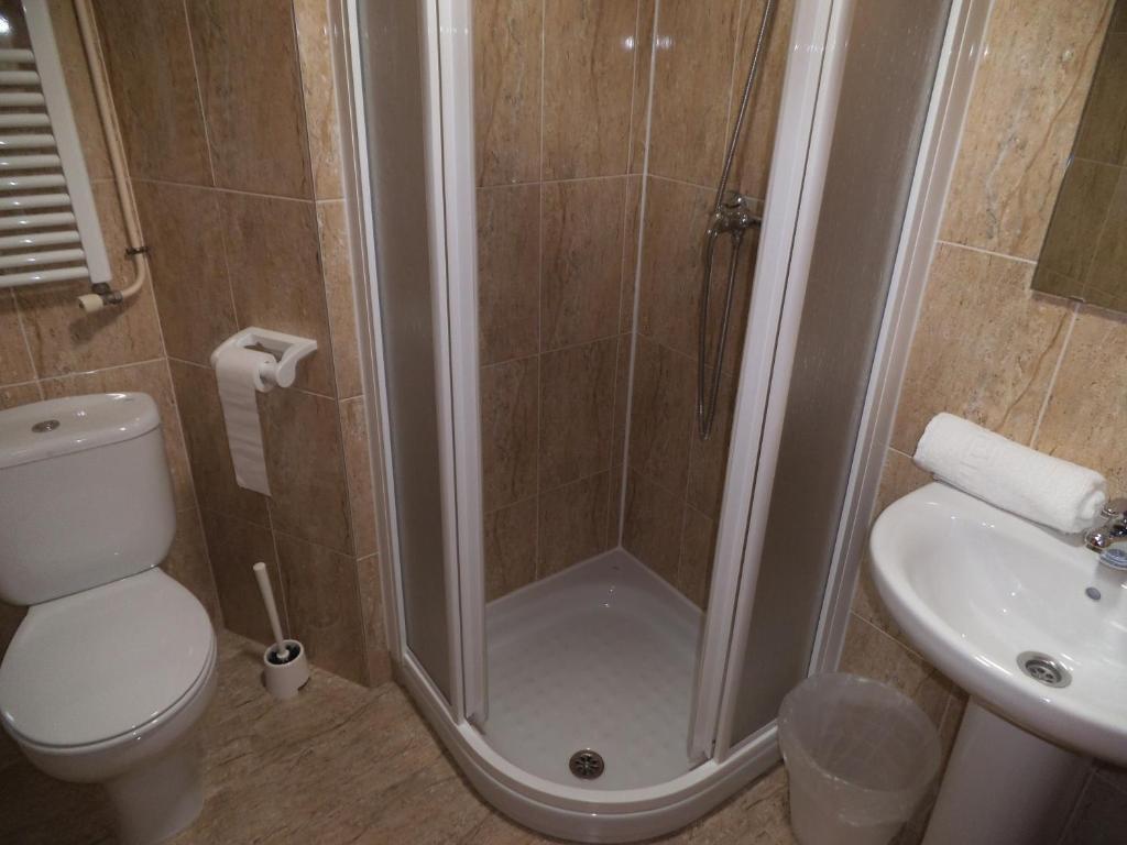 Hostal Sant Sadurni Sant Sadurní dʼAnoia Ruang foto